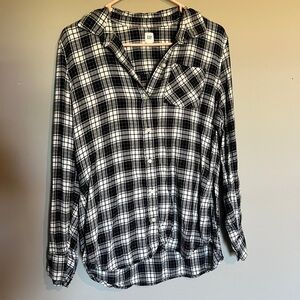 GAP Black and White Plaid Women's Top Size Medium